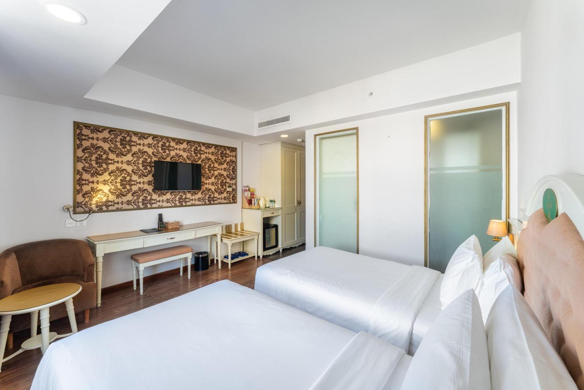 Nha Trang Prince Hotel Нячанг