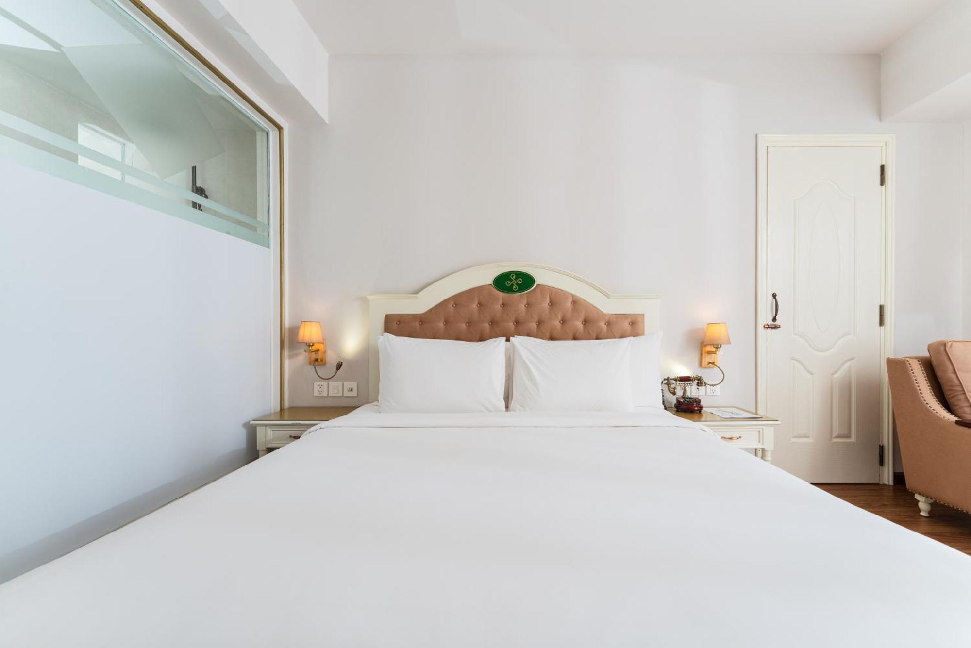 Nha Trang Prince Hotel Отель Нячанг